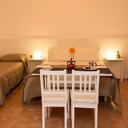 Sui Tetti Di Napoli Apartment Buitenkant foto