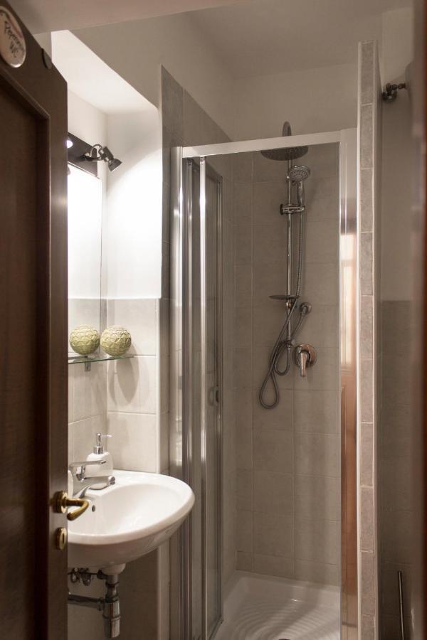 Sui Tetti Di Napoli Apartment Buitenkant foto
